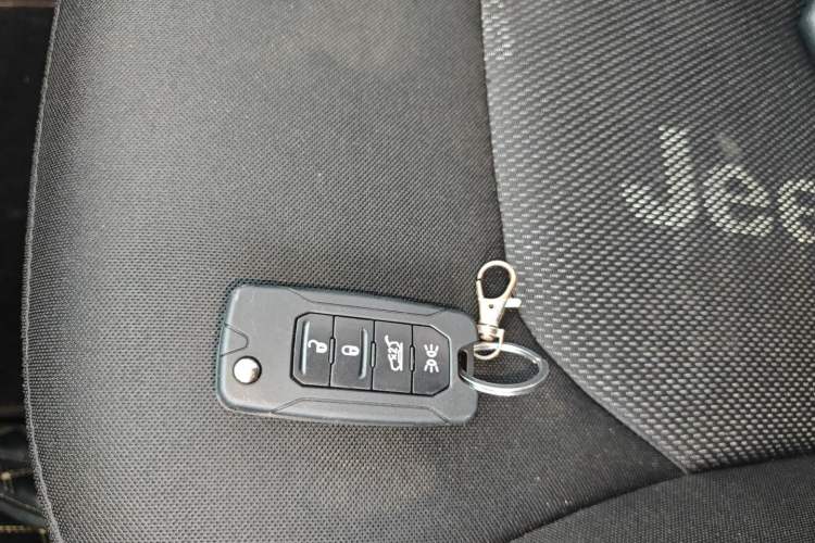 Used Jeep Renegade 2017 180T Automatic Kinetic Edition+ Vehicle Key