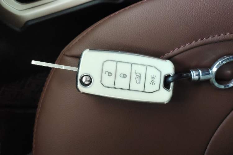 Used Jeep Renegade 2017 180T Automatic Kinetic Edition+ Vehicle Key