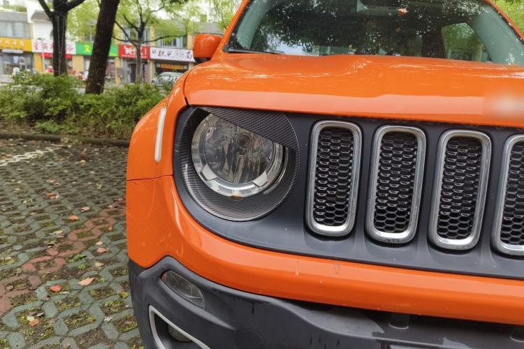 Used Jeep Renegade 2017 180T Automatic Jingneng Edition Right Front Headlight