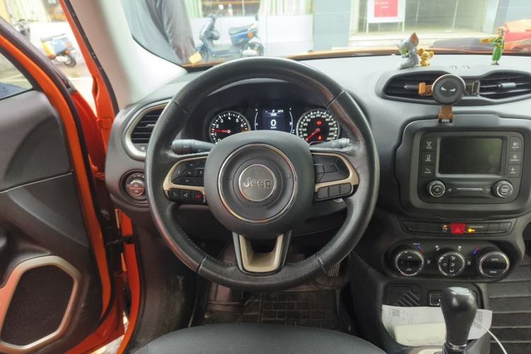 Used Jeep Renegade 2017 180T Automatic Jingneng Edition Steering Wheel
