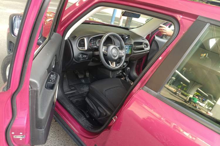Used Jeep Renegade 2017 180T Automatic High-Energy Version Driver Seat