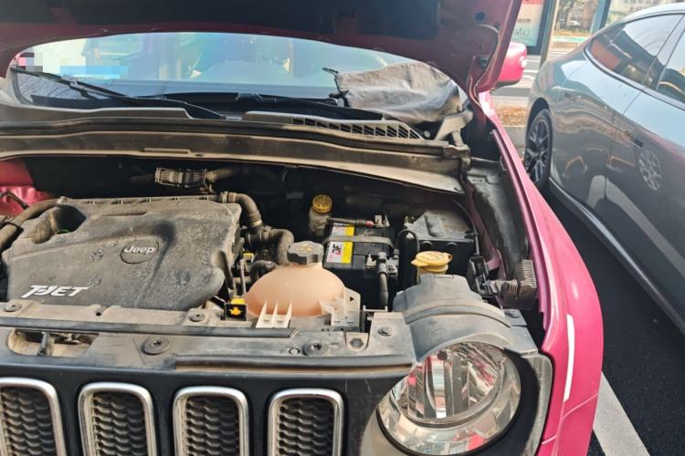 Used Jeep Renegade 2017 180T Automatic High-Energy Version Engine Bay Left