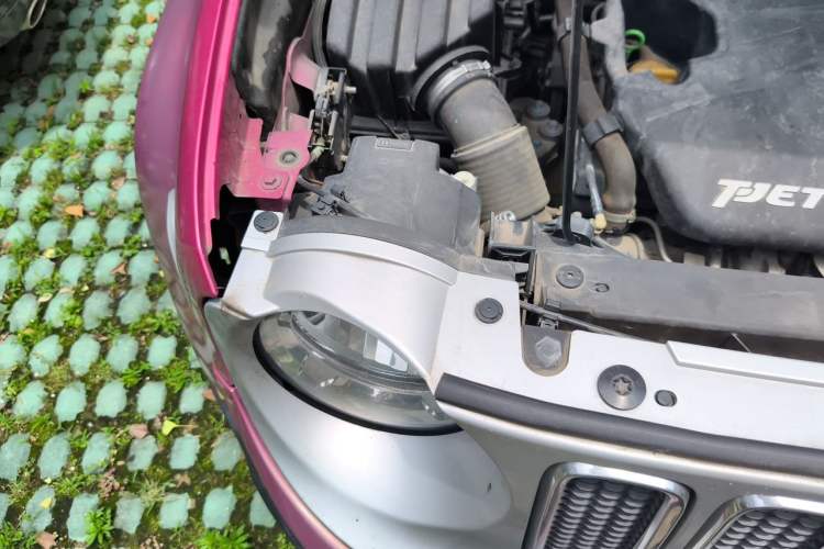 Used Jeep Renegade 2017 180T Automatic Smart Version Engine Bay Right