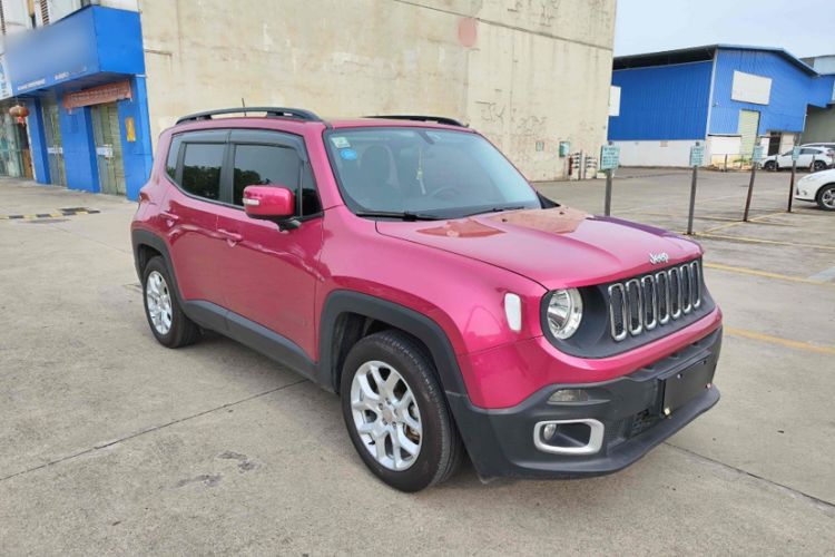 Used Jeep Renegade 2017 180T Automatic High-Energy Version Exterior 2