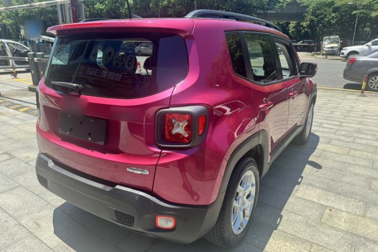 Used Jeep Renegade 2017 180T Automatic Jingneng Edition Exterior 4