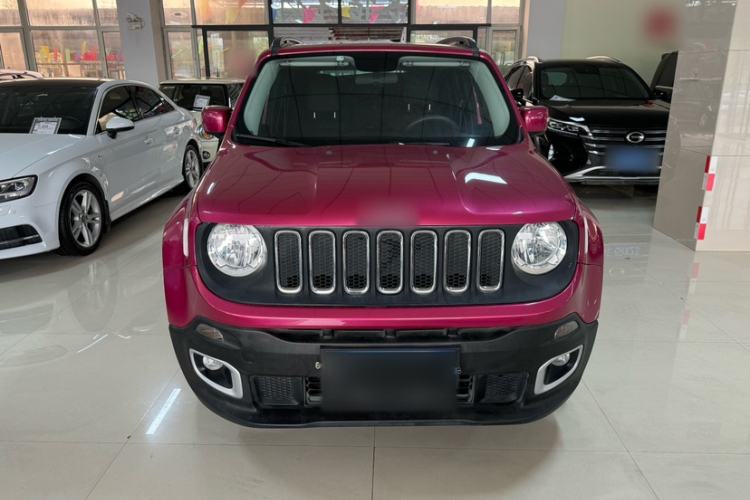 Used Jeep Renegade 2017 180T Automatic High-Energy Version Exterior 7