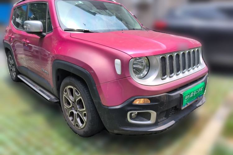 Used Jeep Renegade 2017 180T Automatic Smart Version Front Right 45 Deg