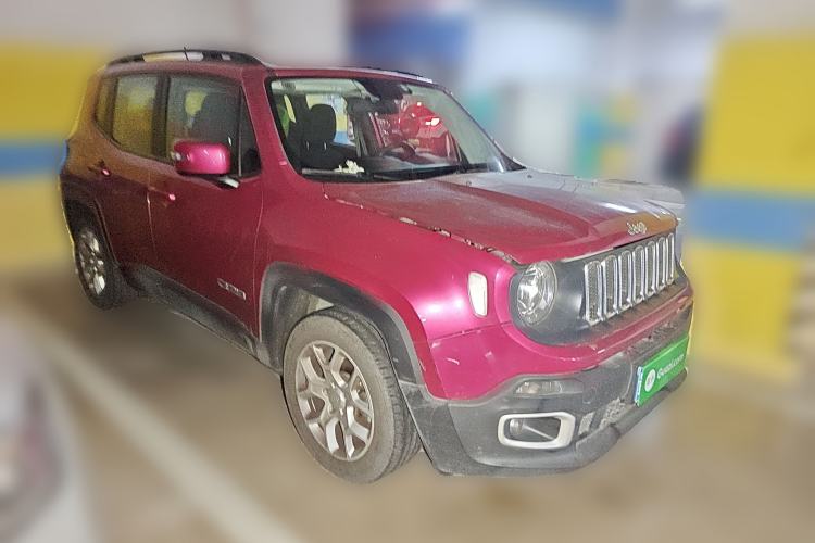 Used Jeep Renegade 2017 180T Automatic High-Energy Version Front Right 45 Deg