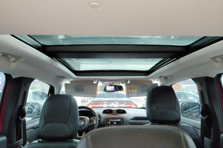 Used Jeep Renegade 2017 180T Automatic Smart Version Headliner