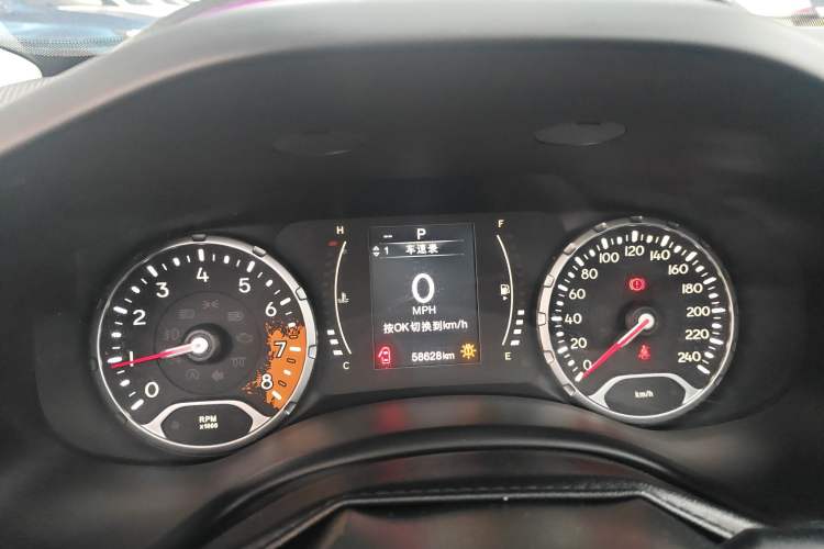 Used Jeep Renegade 2017 180T Automatic High-Energy Version Instrument Cluster