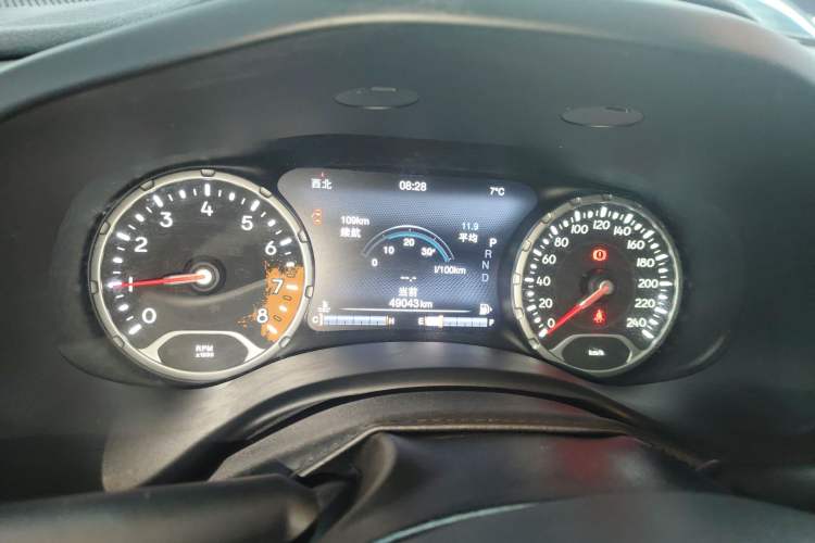 Used Jeep Renegade 2017 180T Automatic Smart Version Instrument Cluster