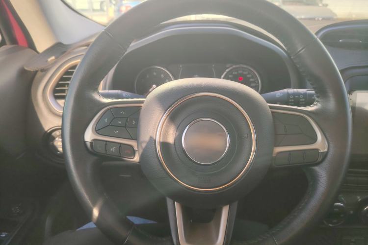 Used Jeep Renegade 2017 180T Automatic Jingneng Edition Interior 2