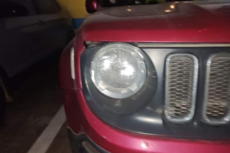 Used Jeep Renegade 2017 180T Automatic High-Energy Version Right Front Headlight