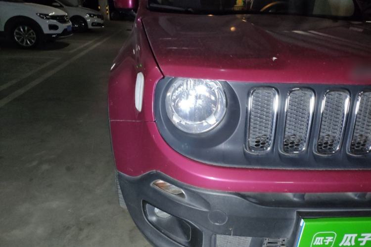 Used Jeep Renegade 2017 180T Automatic Kinetic Edition+ Right Front Headlight