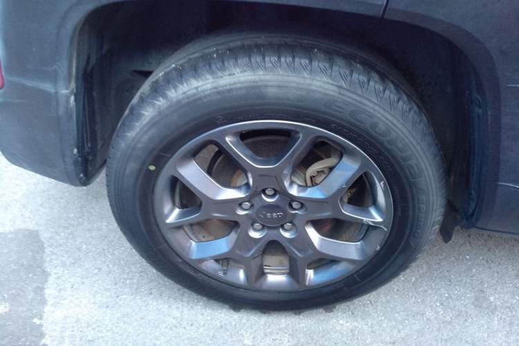 Used Jeep Renegade 2017 180T Automatic Kinetic Edition+ Right Rear Wheel Hub