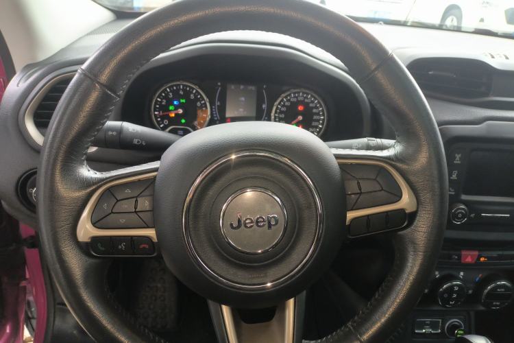 Used Jeep Renegade 2017 180T Automatic Jingneng Edition Steering Wheel