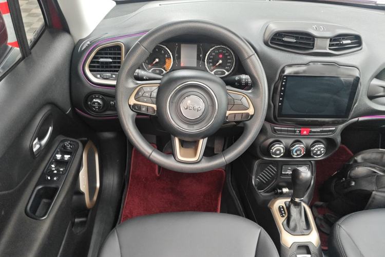 Used Jeep Renegade 2017 180T Automatic High-Energy Version Steering Wheel