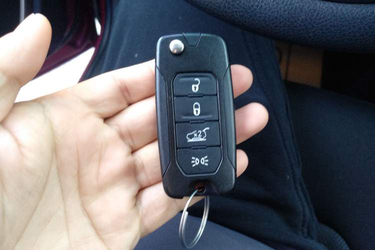 Used Jeep Renegade 2017 180T Automatic Kinetic Edition+ Vehicle Key