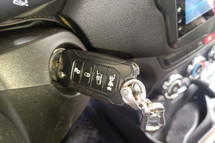 Used Jeep Renegade 2017 180T Automatic High-Energy Version Vehicle Key