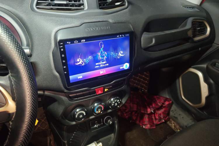 Used Jeep Renegade 2017 180T Manual Kinetic Edition Audio And AC Panel