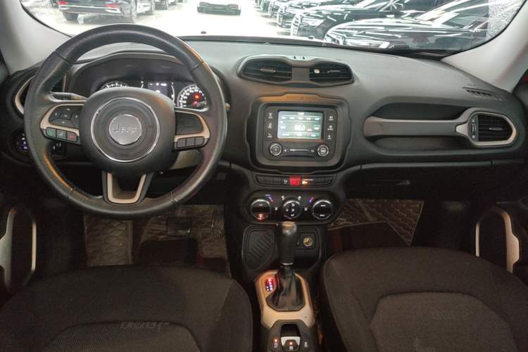 Used Jeep Renegade 2017 180T Automatic Jingneng Edition Center Console