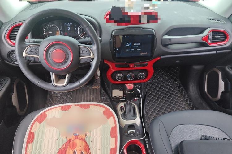 Used Jeep Renegade 2017 180T Automatic High-Energy Version Center Console