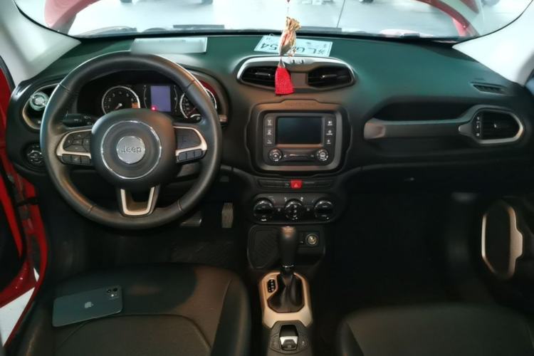 Used Jeep Renegade 2017 180T Automatic Jingneng Edition Center Console