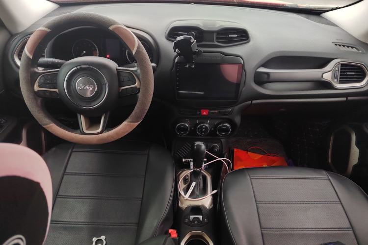 Used Jeep Renegade 2017 180T Automatic Jingneng Edition Center Console