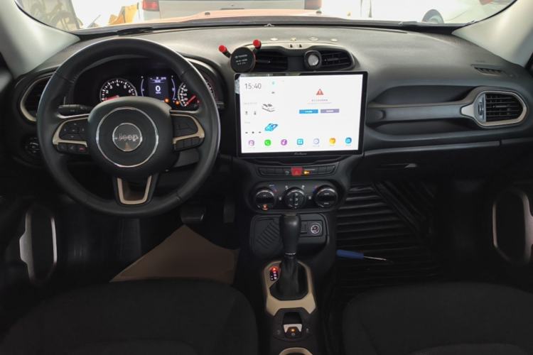 Used Jeep Renegade 2017 180T Automatic Jingneng Edition Center Console