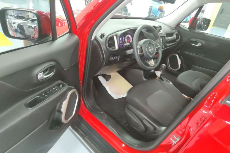 Used Jeep Renegade 2017 180T Automatic High-Energy Version Driver Seat