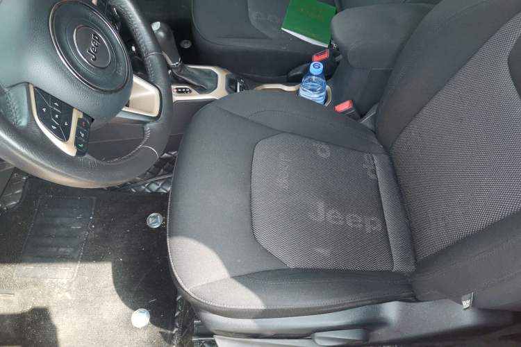 Used Jeep Renegade 2017 180T Automatic High-Energy Version Driver Seat