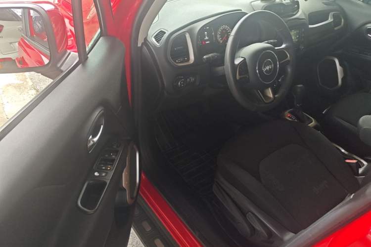 Used Jeep Renegade 2017 180T Automatic High-Energy Version Driver Seat