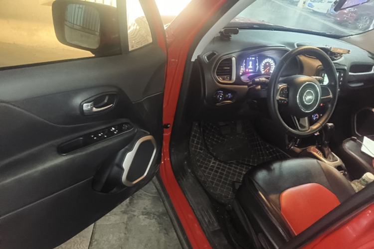 Used Jeep Renegade 2017 180T Automatic High-Energy Version Driver Seat