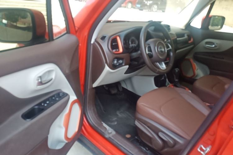 Used Jeep Renegade 2017 180T Automatic High-Energy Version Driver Seat