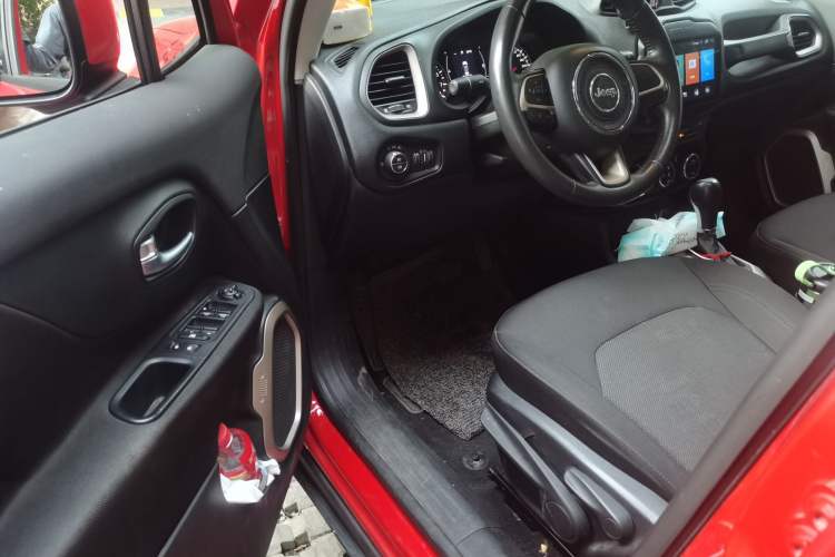 Used Jeep Renegade 2017 180T Automatic Jingneng Edition Driver Seat