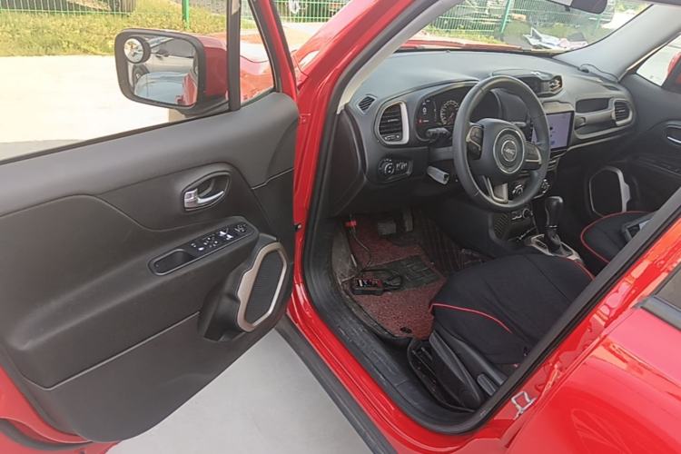 Used Jeep Renegade 2017 180T Automatic High-Energy Version Driver Seat