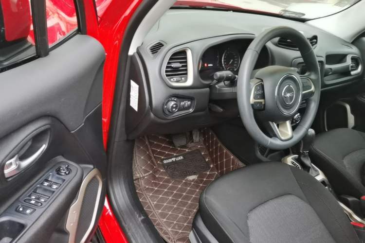 Used Jeep Renegade 2017 180T Automatic High-Energy Version Driver Seat