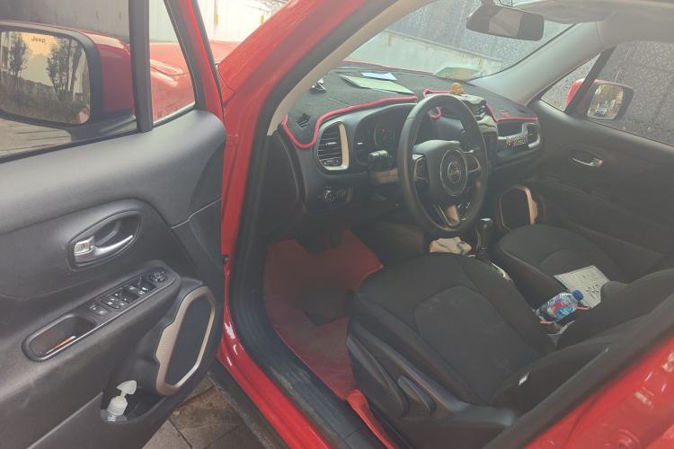 Used Jeep Renegade 2017 180T Automatic High-Energy Version Driver Seat