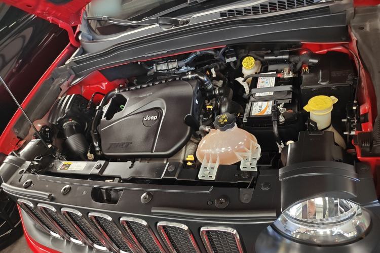Used Jeep Renegade 2017 180T Automatic Jingneng Edition Engine Bay