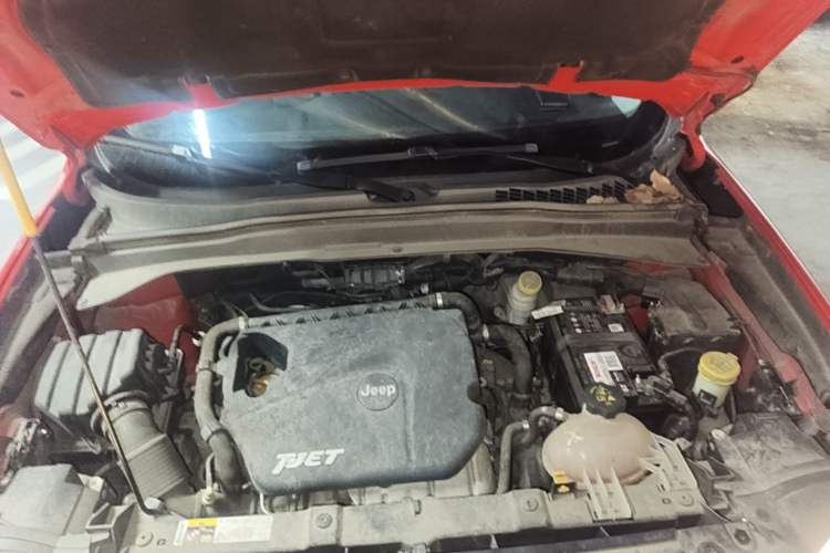 Used Jeep Renegade 2017 180T Automatic High-Energy Version Engine Bay