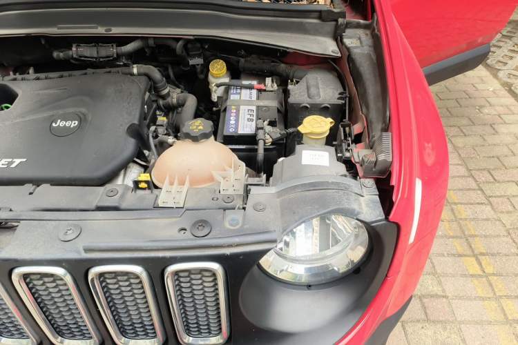 Used Jeep Renegade 2017 180T Automatic High-Energy Version Engine Bay Left