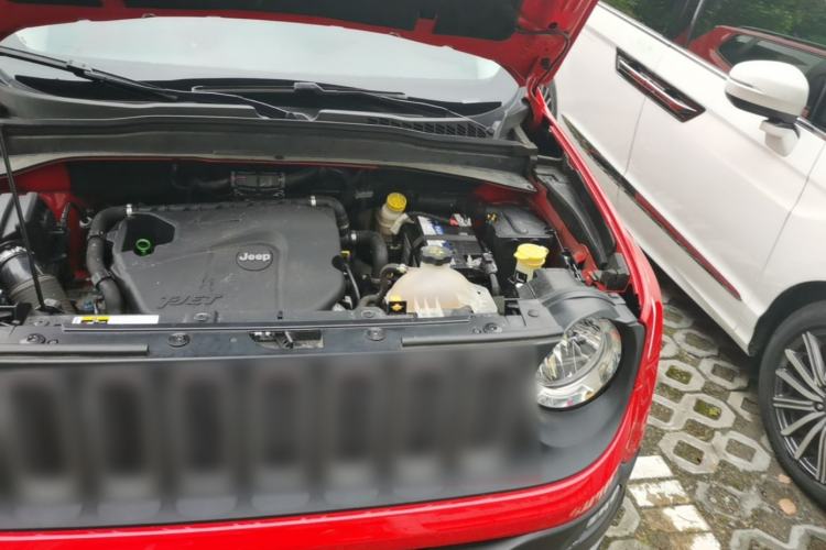 Used Jeep Renegade 2017 180T Automatic High-Energy Version Engine Bay Left
