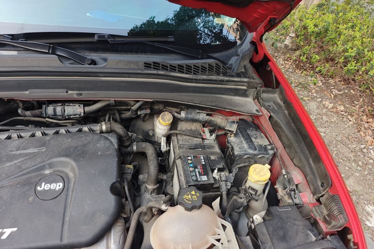 Used Jeep Renegade 2017 180T Automatic High-Energy Version Engine Bay Left