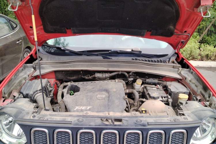 Used Jeep Renegade 2017 180T Automatic Jingneng Edition Engine Bay