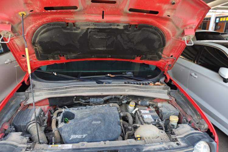 Used Jeep Renegade 2017 180T Manual Kinetic Edition Engine Bay