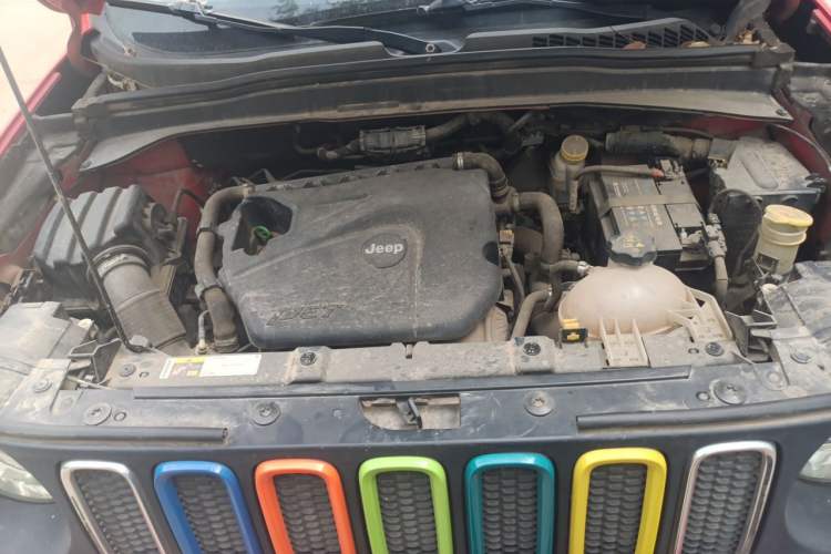 Used Jeep Renegade 2017 180T Automatic High-Energy Version Engine Bay