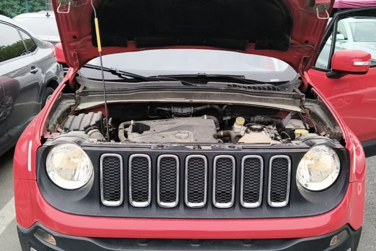 Used Jeep Renegade 2017 180T Automatic Jingneng Edition Engine Bay