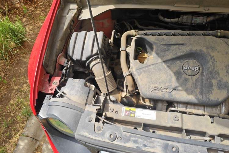 Used Jeep Renegade 2017 180T Automatic Jingneng Edition Engine Bay Right