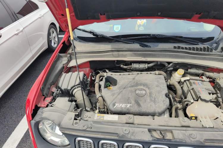 Used Jeep Renegade 2017 180T Automatic High-Energy Version Engine Bay Right