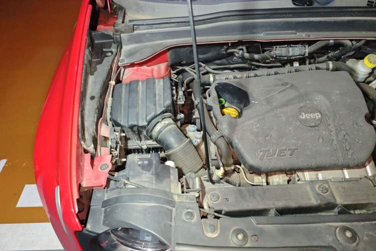 Used Jeep Renegade 2017 180T Manual Kinetic Edition Engine Bay Right